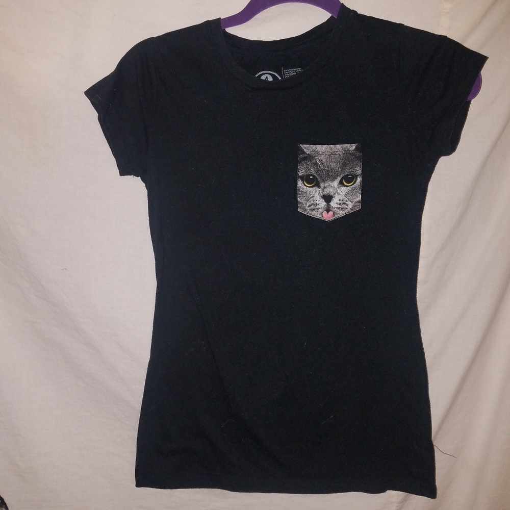 Get Wild size small top
